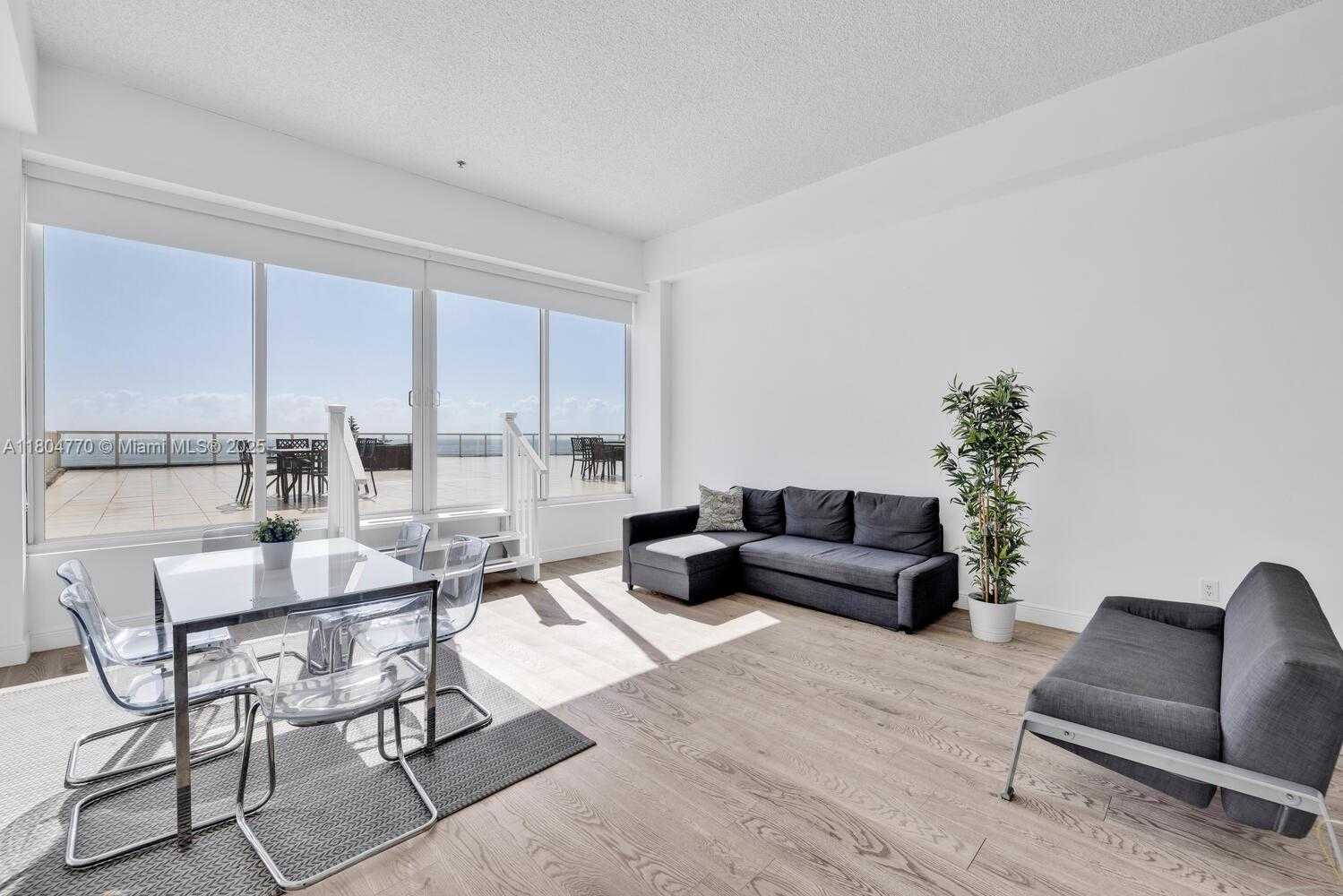 Small Image of 5445 COLLINS AVE #M9 M10 M11 M12, Miami Beach Number 16