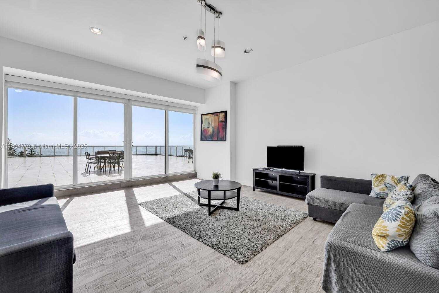 Small Image of 5445 COLLINS AVE #M9 M10 M11 M12, Miami Beach Number 18