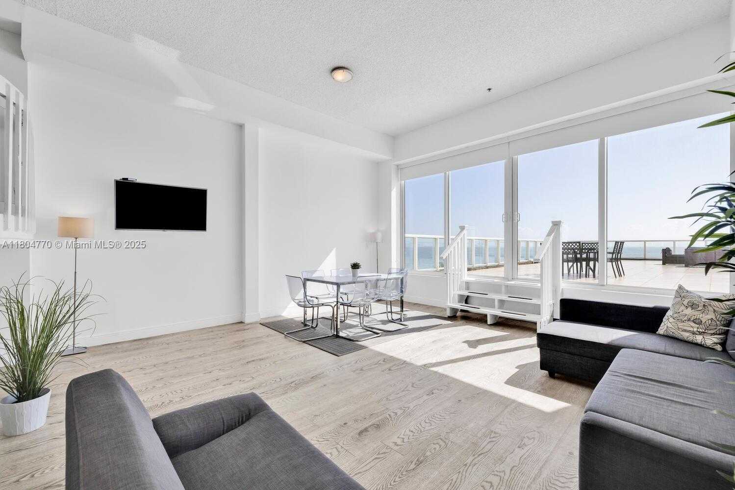 Small Image of 5445 COLLINS AVE #M9 M10 M11 M12, Miami Beach Number 21