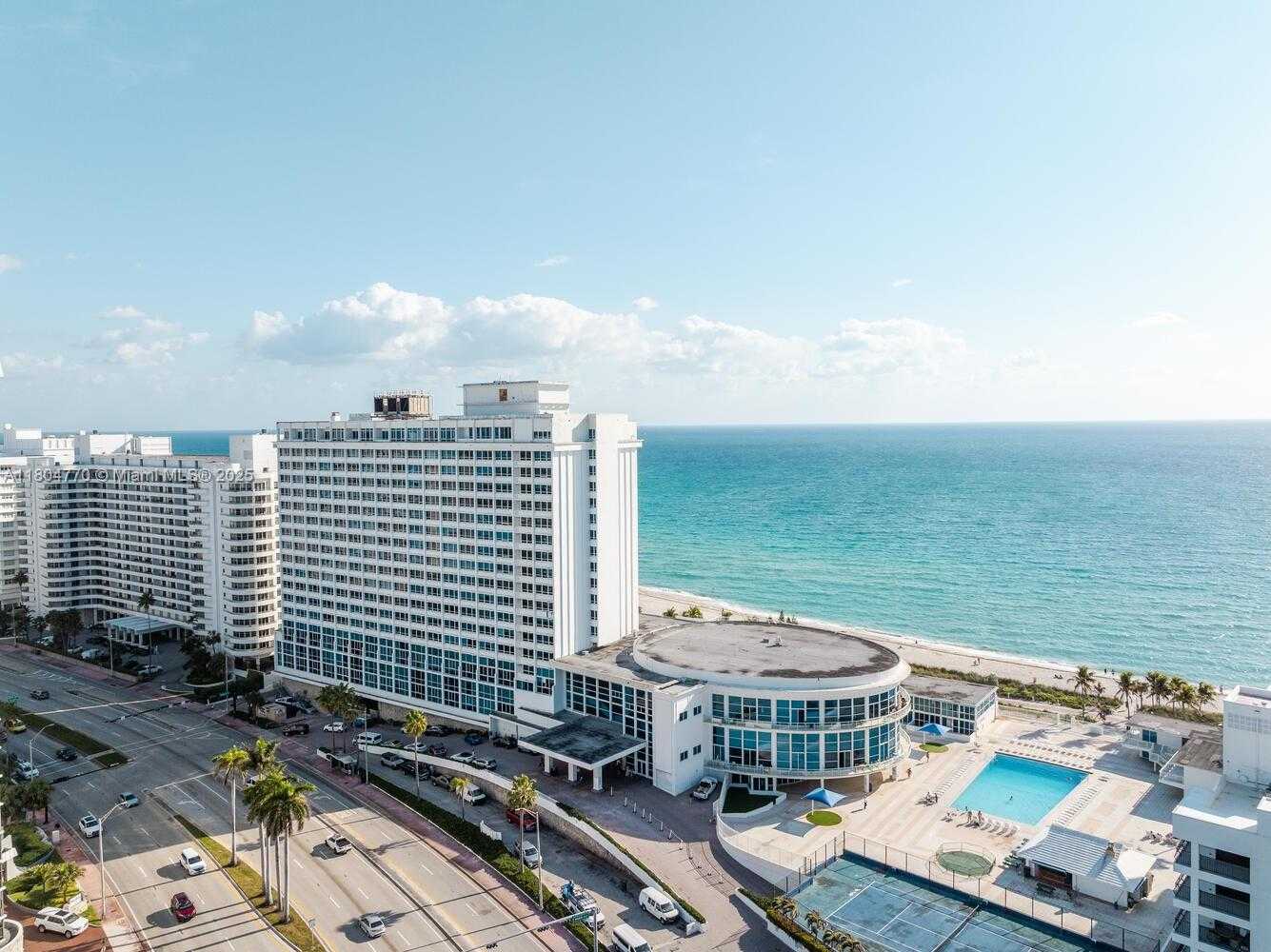 Small Image of 5445 COLLINS AVE #M9 M10 M11 M12, Miami Beach Number 30