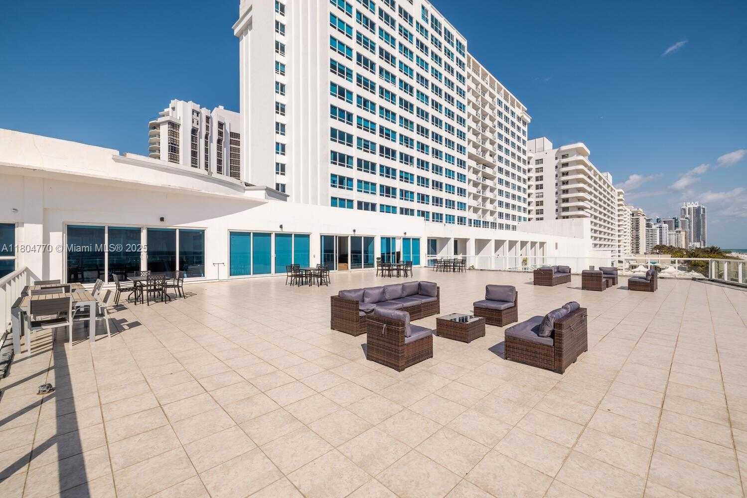 Small Image of 5445 COLLINS AVE #M9 M10 M11 M12, Miami Beach Number 34