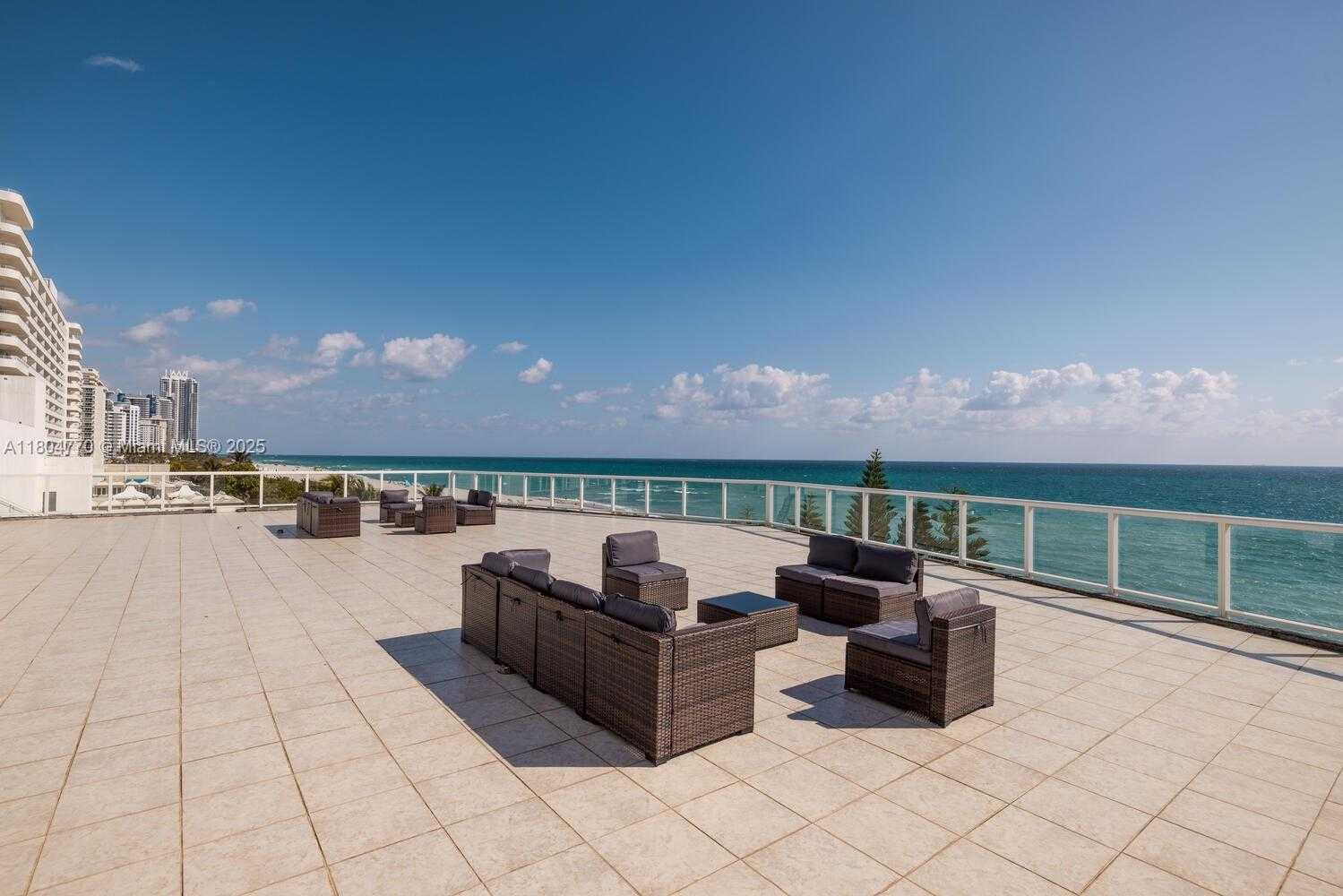 Small Image of 5445 COLLINS AVE #M9 M10 M11 M12, Miami Beach Number 36
