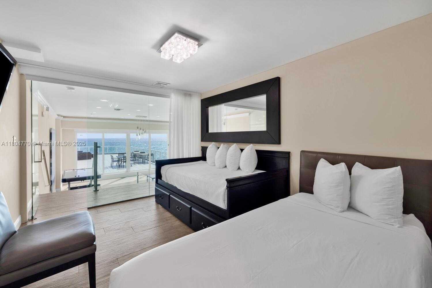 Small Image of 5445 COLLINS AVE #M9 M10 M11 M12, Miami Beach Number 73