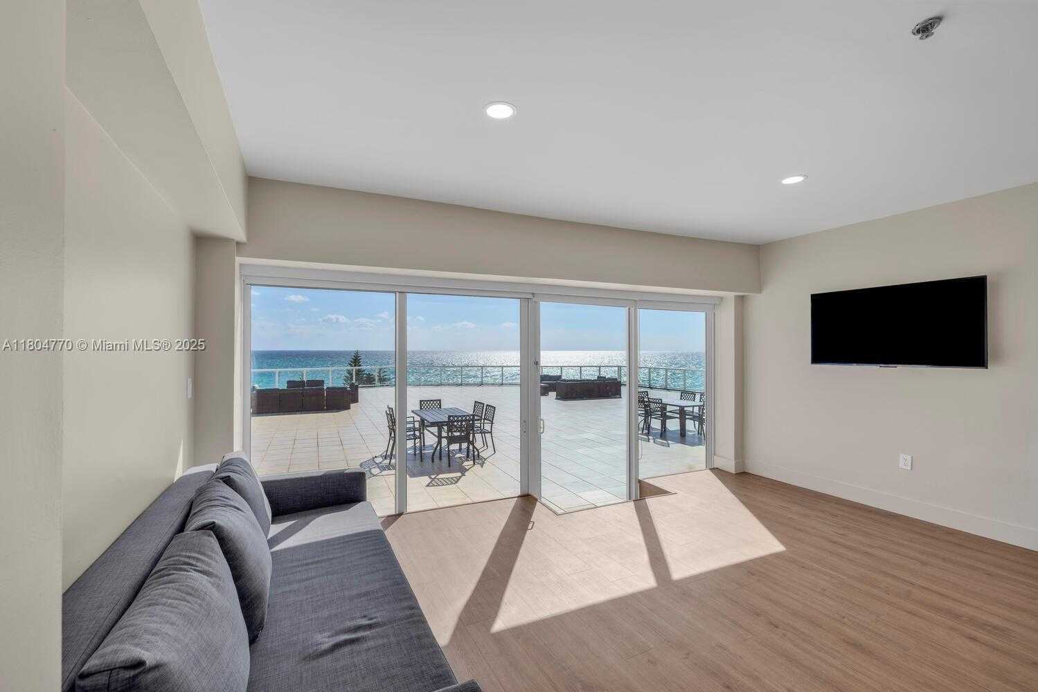 Small Image of 5445 COLLINS AVE #M9 M10 M11 M12, Miami Beach Number 79