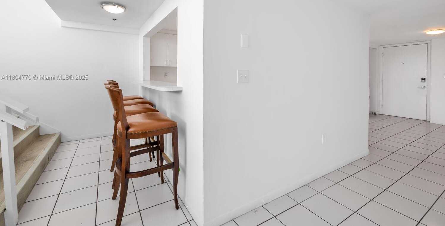 Small Image of 5445 COLLINS AVE #M9 M10 M11 M12, Miami Beach Number 91