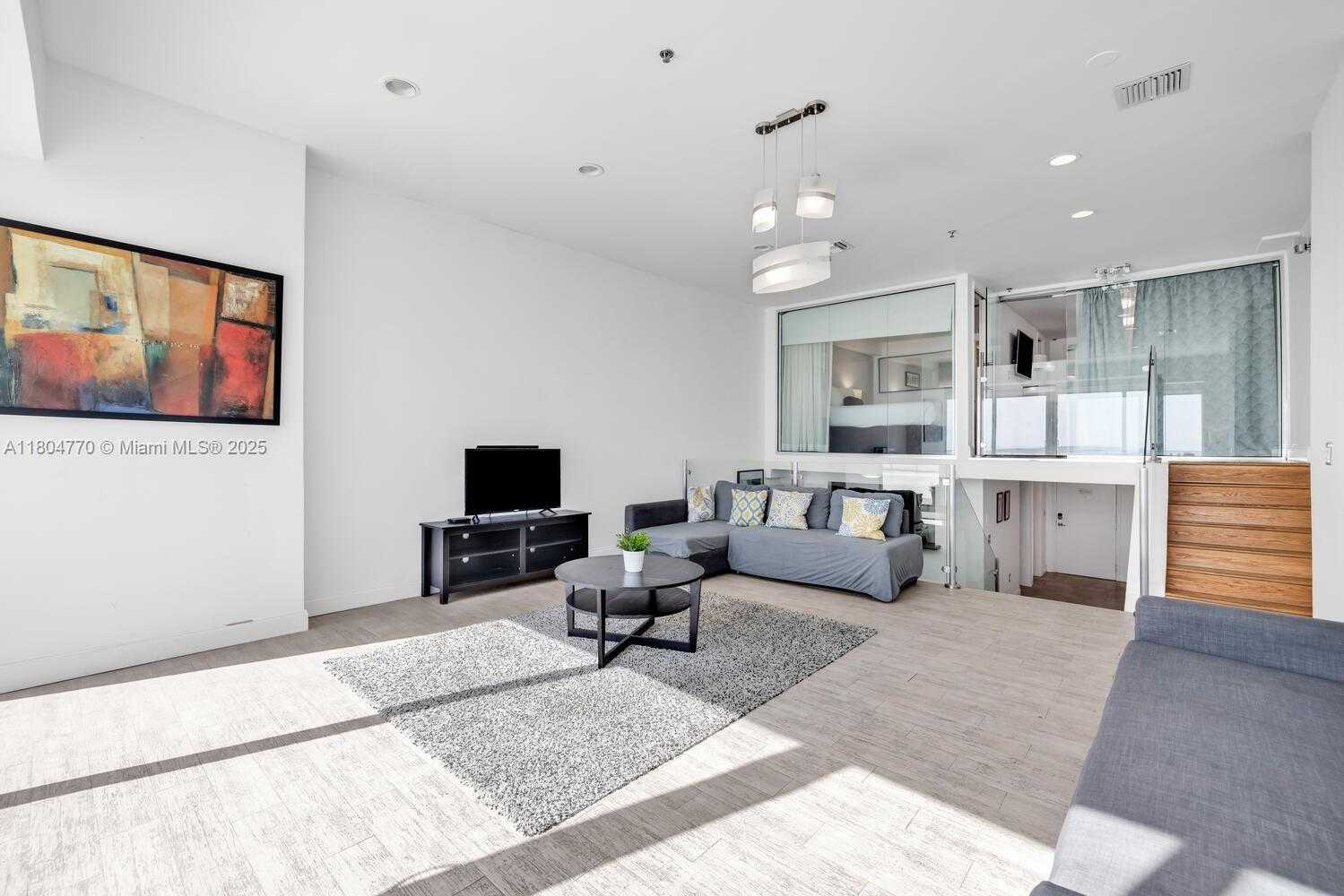 Small Image of 5445 COLLINS AVE #M9 M10 M11 M12, Miami Beach Number 92