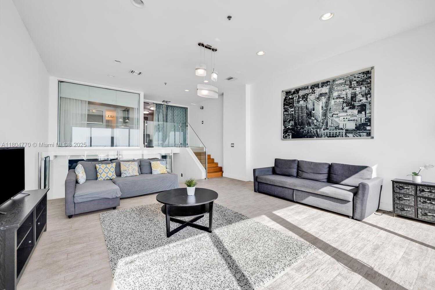 Small Image of 5445 COLLINS AVE #M9 M10 M11 M12, Miami Beach Number 96
