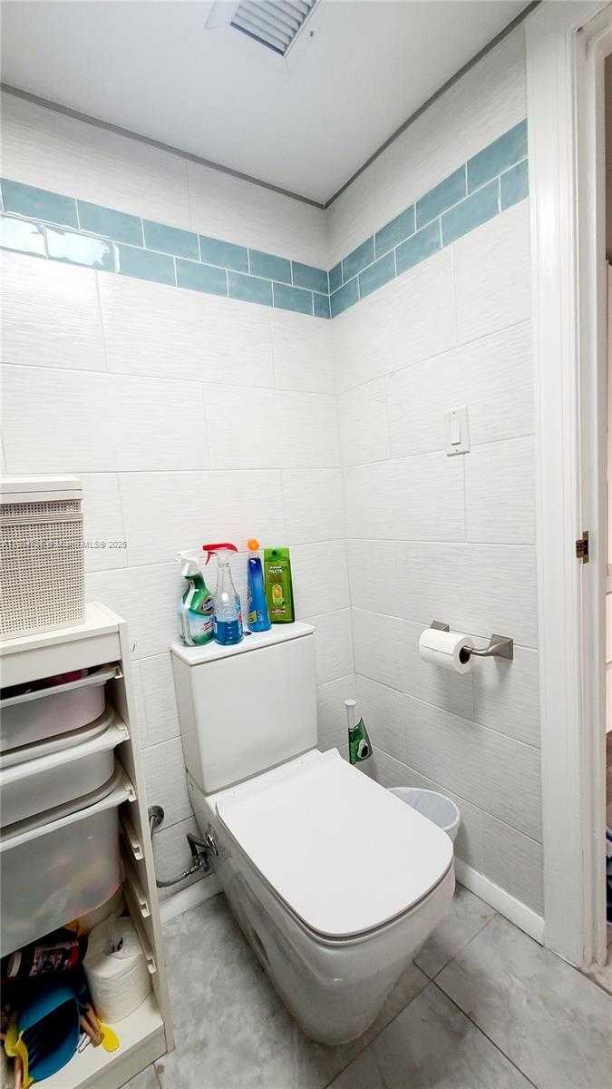 Small Image of 16565 NORTH EAST 26TH AVE #2B, North Miami Beach Number 43