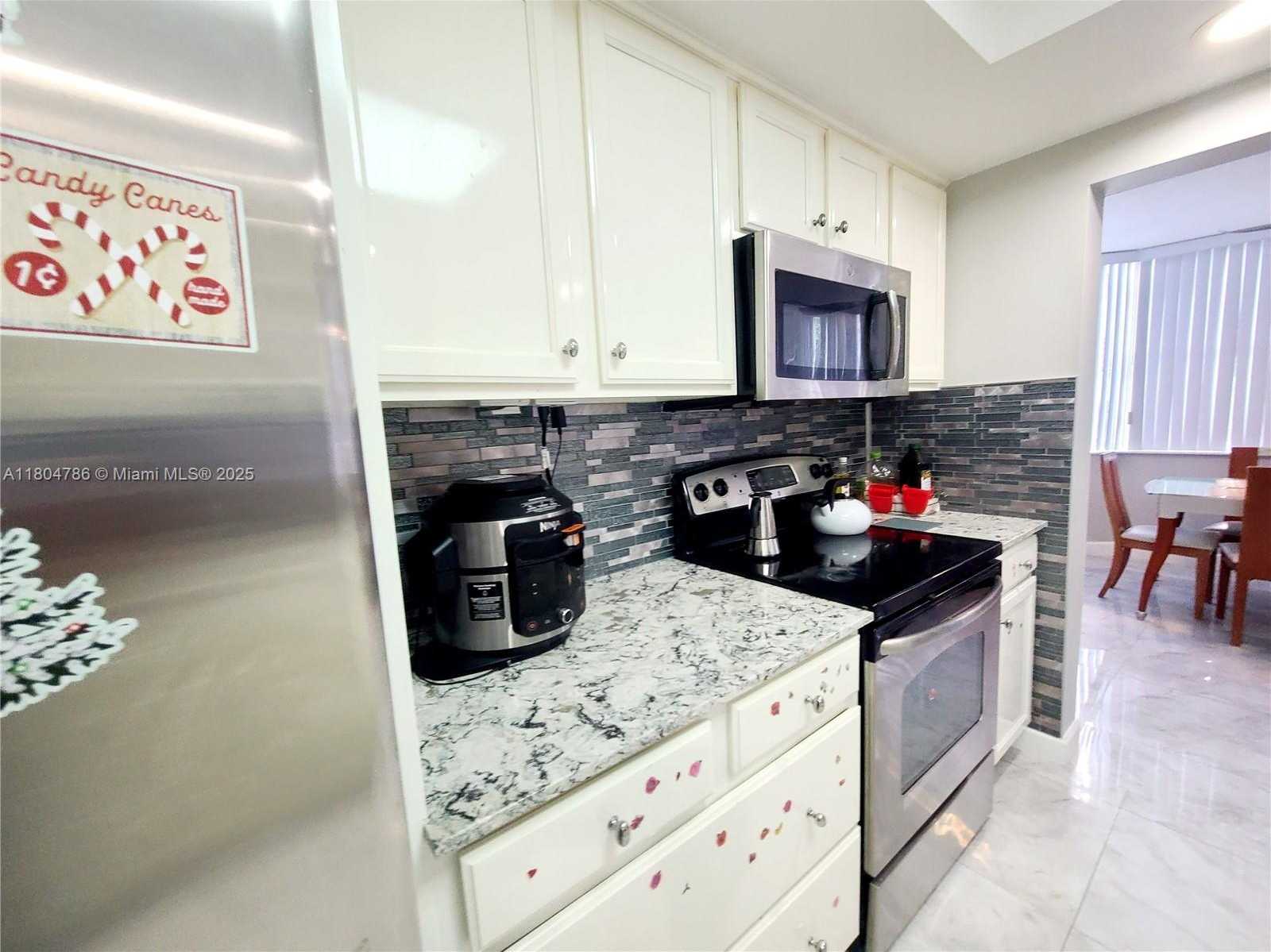 Small Image of 16565 NORTH EAST 26TH AVE #2B, North Miami Beach Number 6