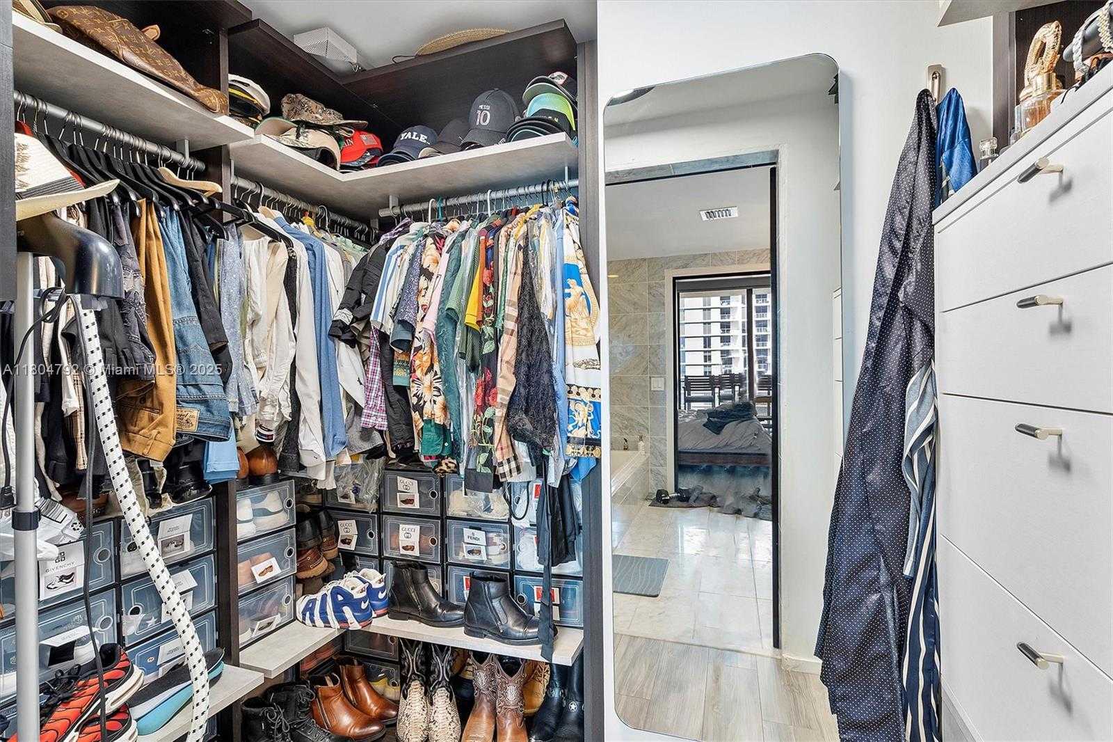 Small Image of 801 SOUTH MIAMI AVE #3510, Miami Number 17