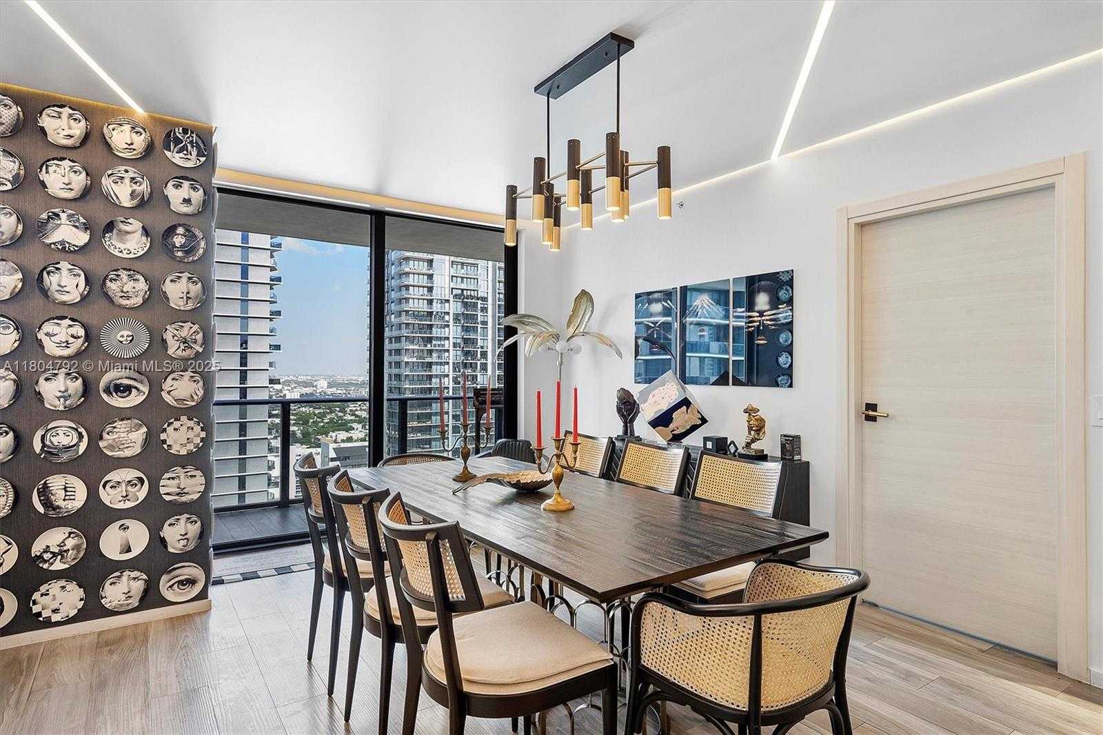 Small Image of 801 SOUTH MIAMI AVE #3510, Miami Number 9