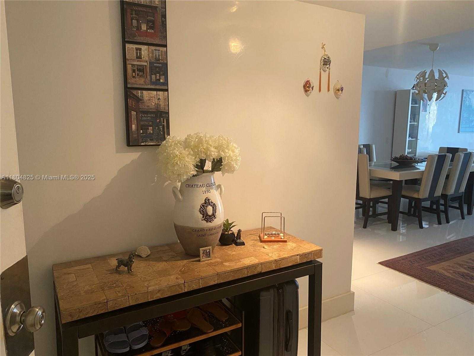 Small Image of 2500 PARKVIEW DR #1514, Hallandale Beach Number 16