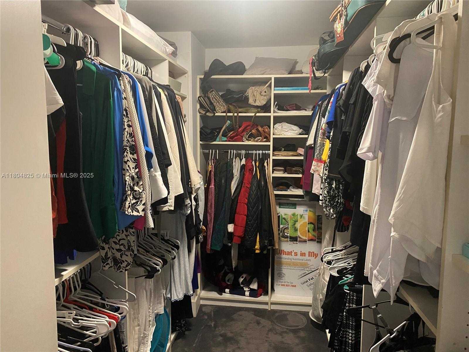 Small Image of 2500 PARKVIEW DR #1514, Hallandale Beach Number 17