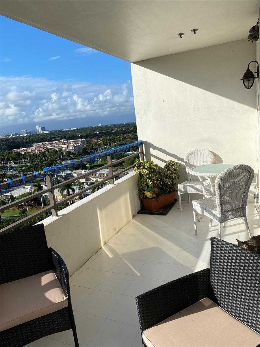 Small Image of 2500 PARKVIEW DR #1514, Hallandale Beach Number 20