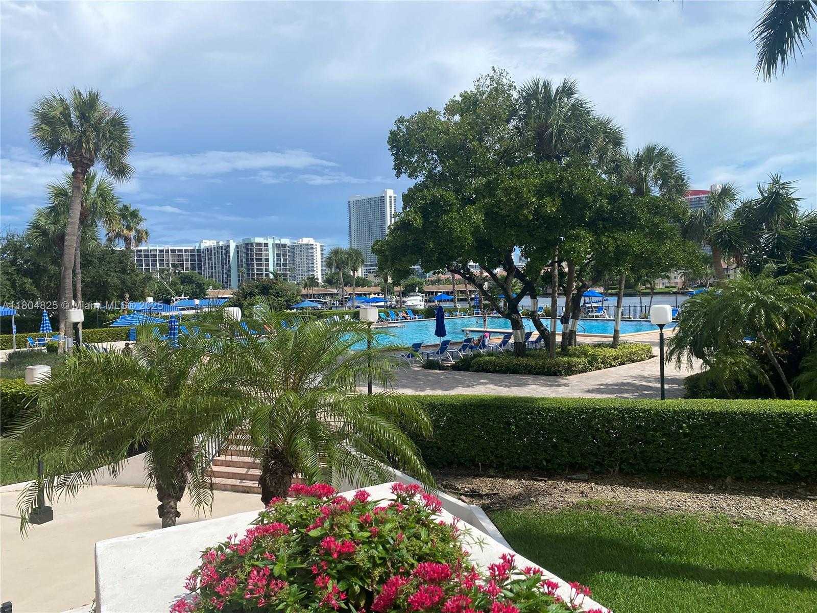 Small Image of 2500 PARKVIEW DR #1514, Hallandale Beach Number 26