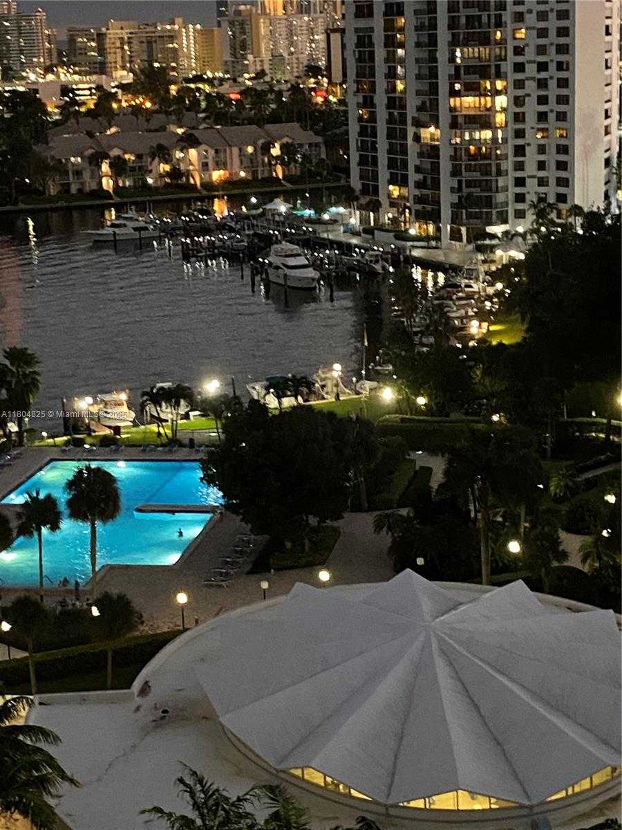 Small Image of 2500 PARKVIEW DR #1514, Hallandale Beach Number 28
