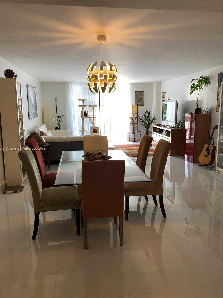Small Image of 2500 PARKVIEW DR #1514, Hallandale Beach Number 4