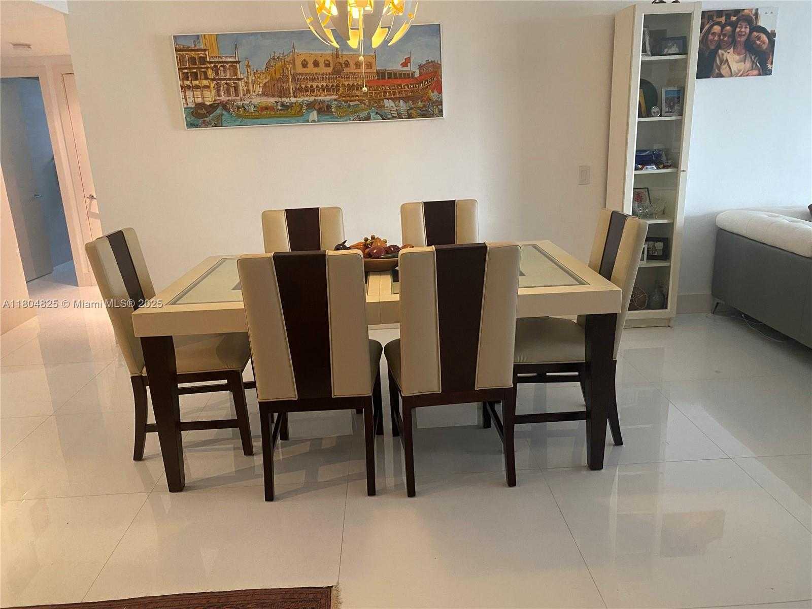 Small Image of 2500 PARKVIEW DR #1514, Hallandale Beach Number 5