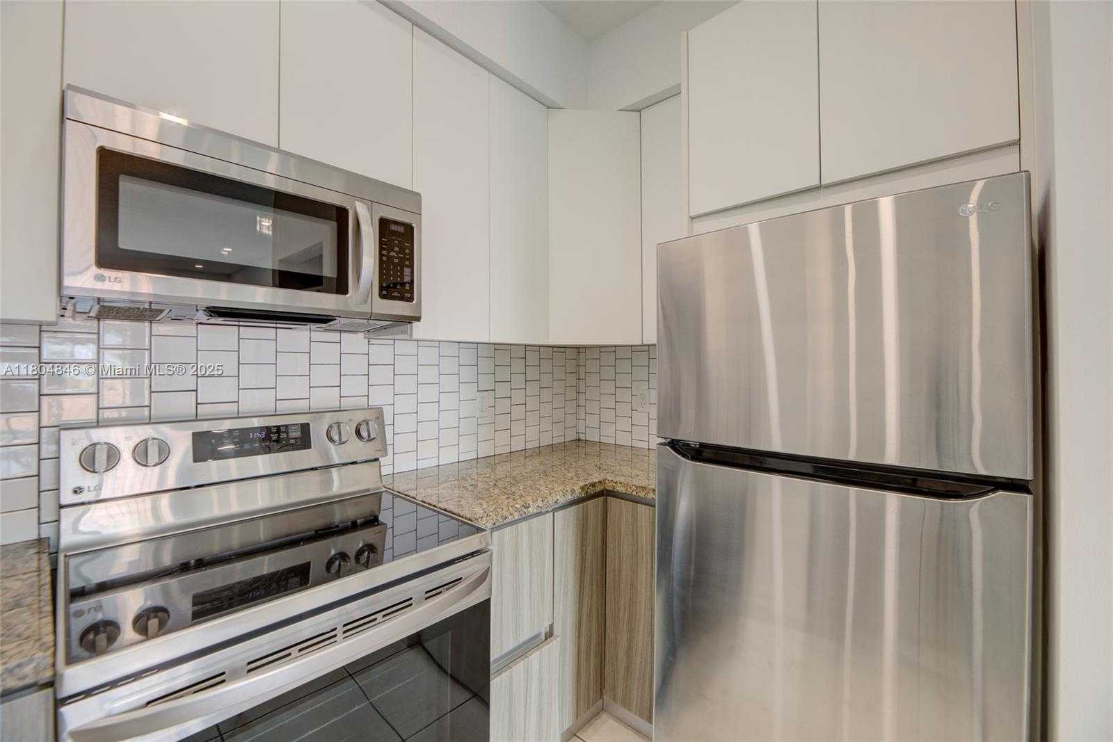 Small Image of 7330 NORTH WEST 114TH AVE #304-5, Doral Number 5