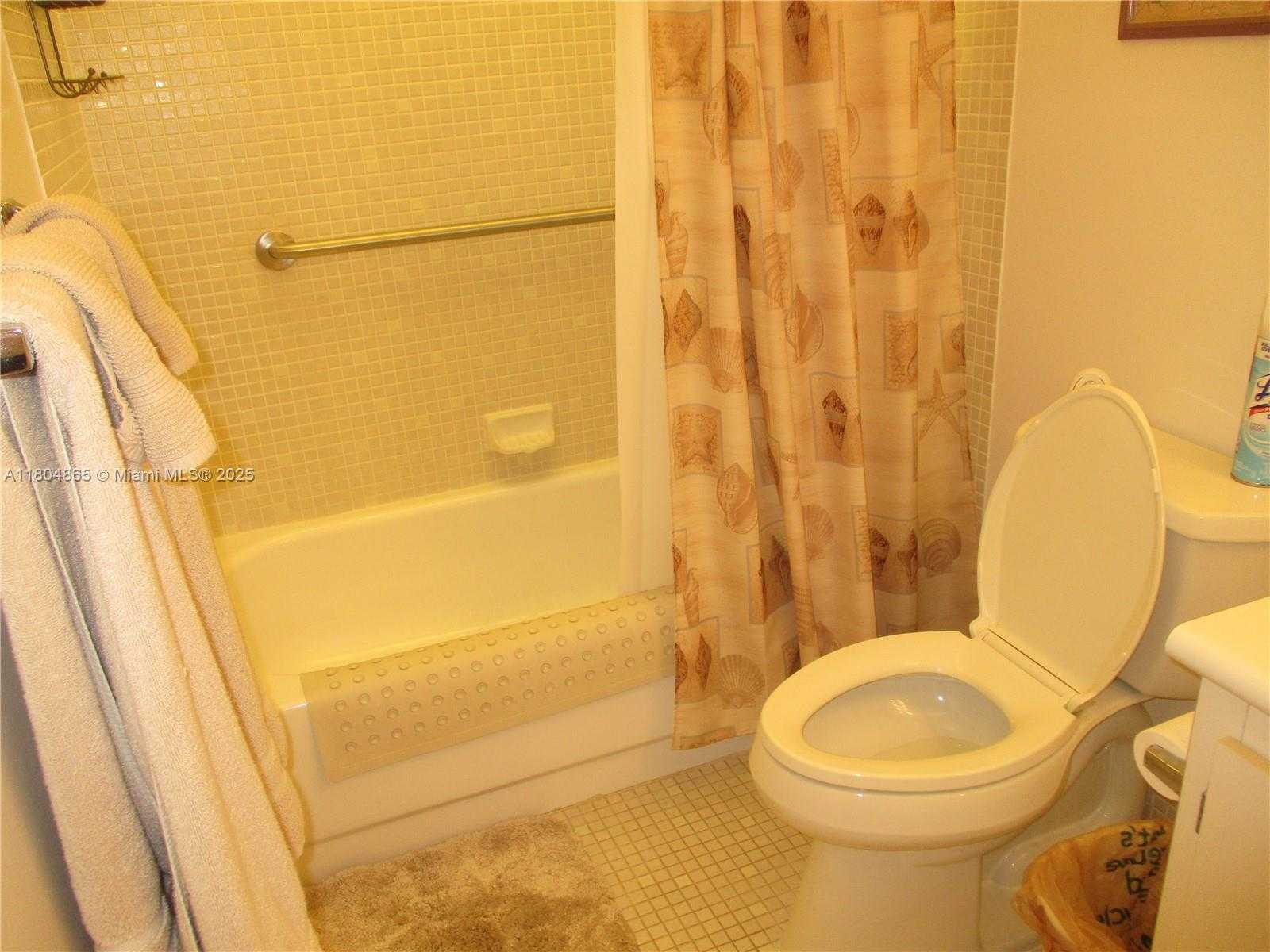Small Image of 9530 NORTH BELFORT CIR #108, Tamarac Number 13