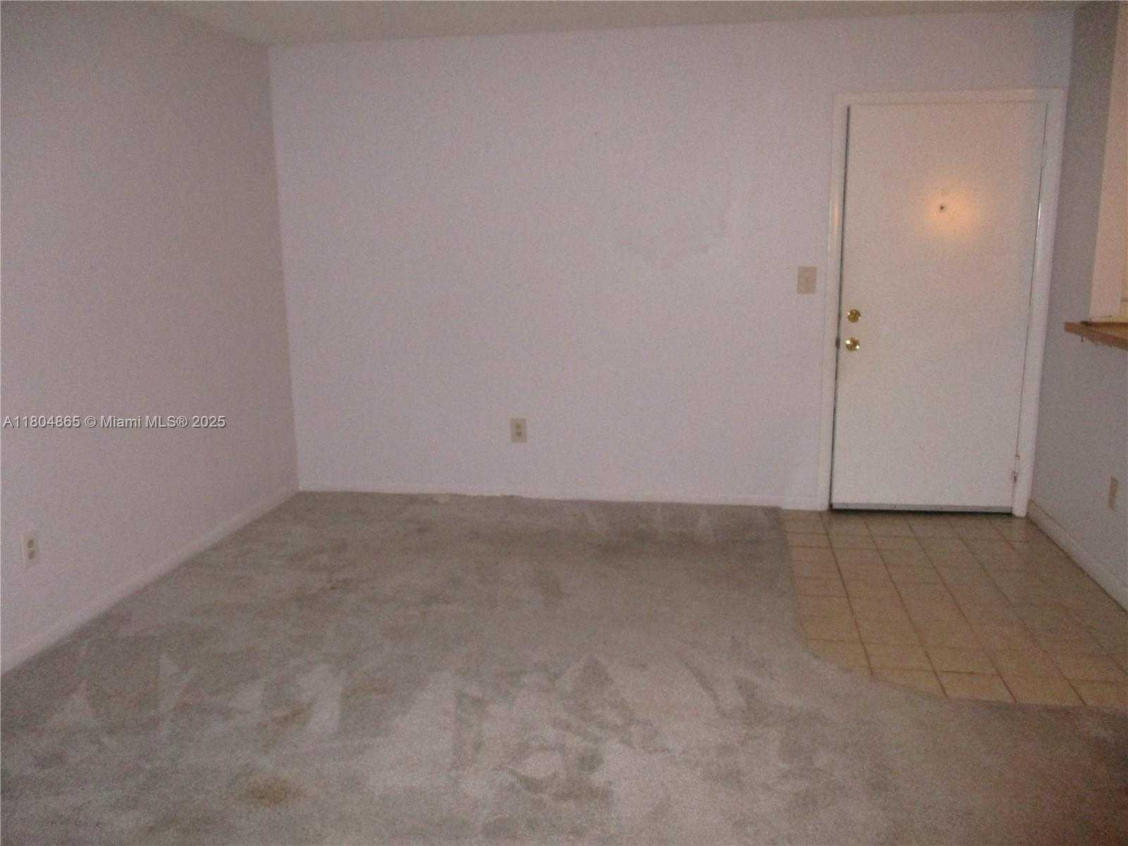 Small Image of 9530 NORTH BELFORT CIR #108, Tamarac Number 3