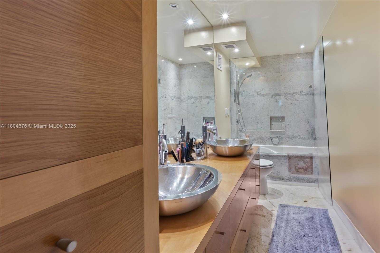 Small Image of 5005 COLLINS AVE #212, Miami Beach Number 7
