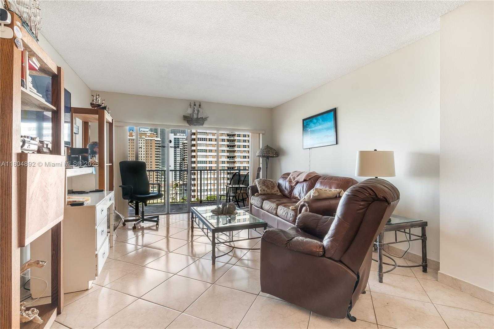 Small Image of 1980 SOUTH OCEAN DR #9K, Hallandale Beach Number 13