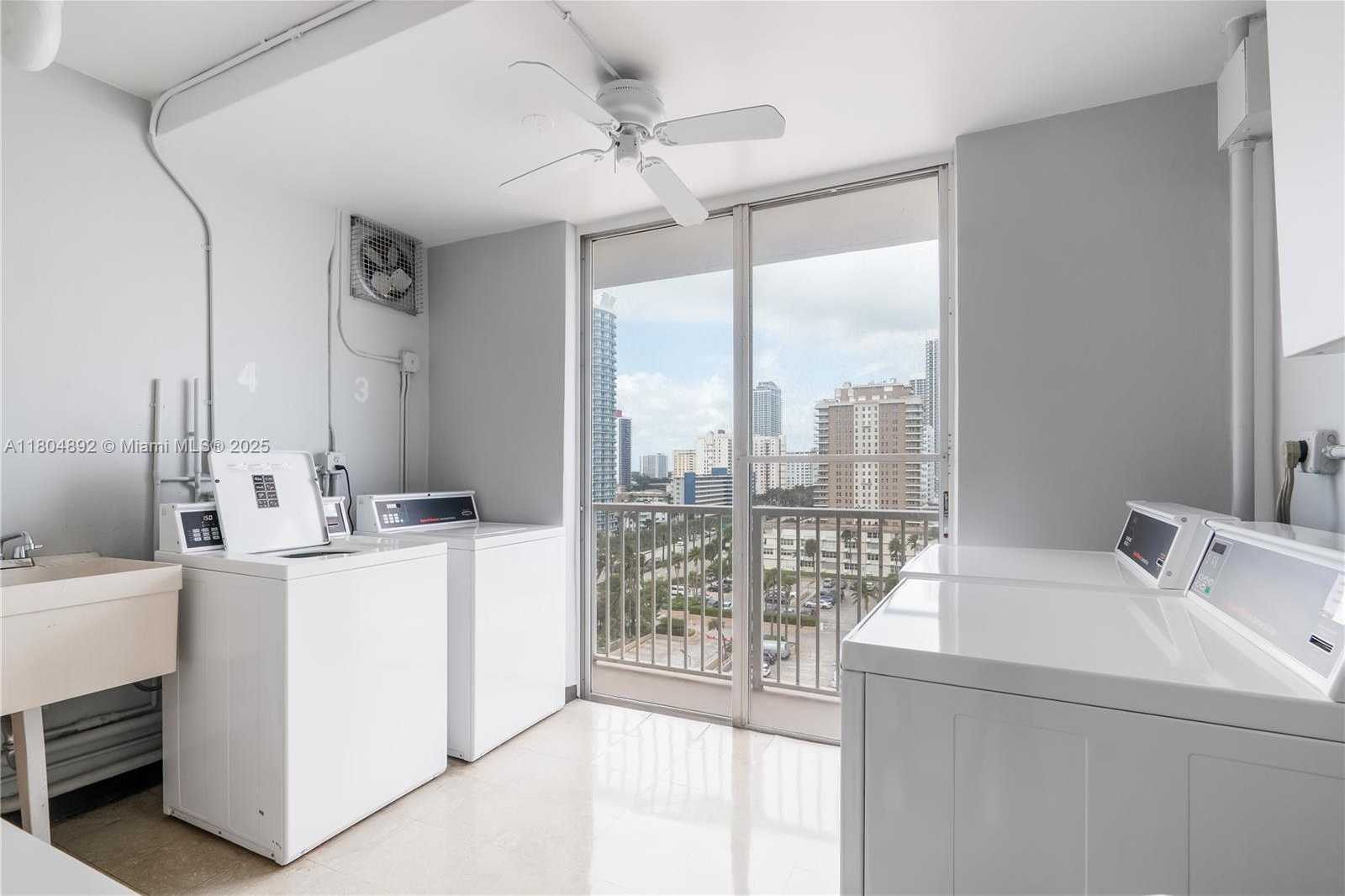 Small Image of 1980 SOUTH OCEAN DR #9K, Hallandale Beach Number 24