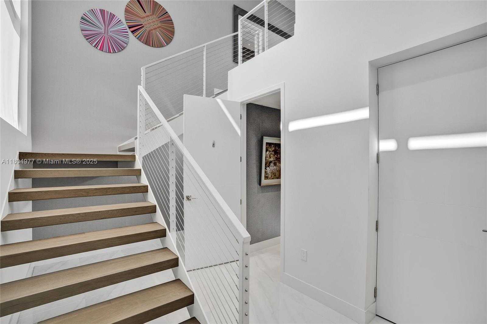Small Image of 3750 YACHT CLUB DR #TH1, Aventura Number 5