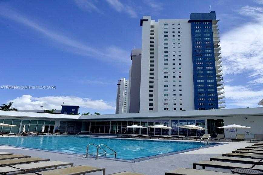 Small Image of 14951 ROYAL OAKS LN #1406, North Miami Number 52