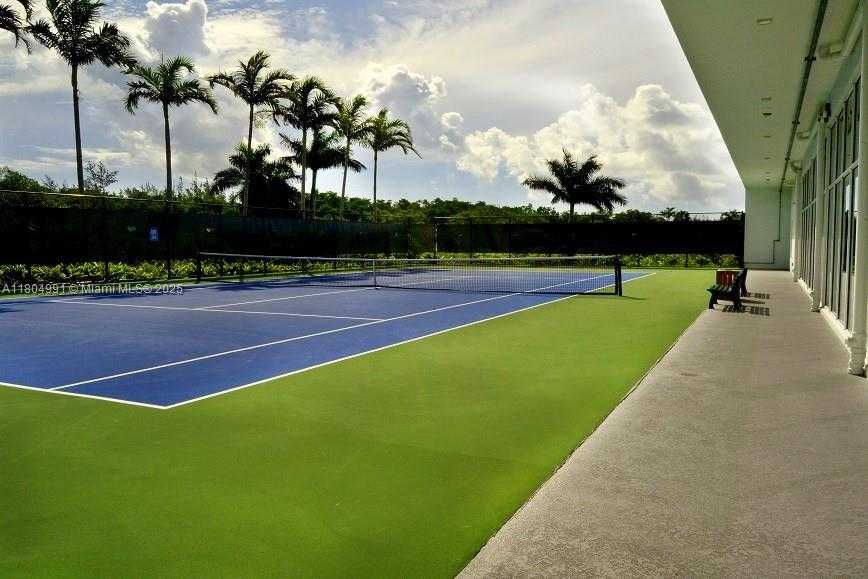 Small Image of 14951 ROYAL OAKS LN #1406, North Miami Number 57