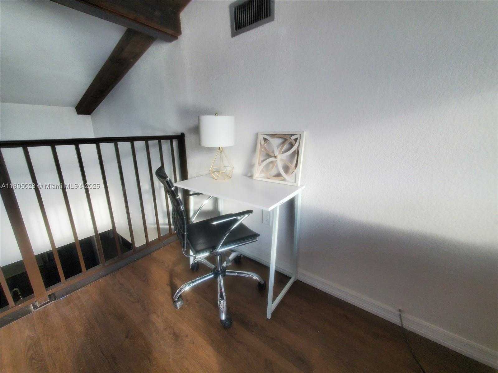 Small Image of 8350 DUNDEE TER, Miami Lakes Number 16