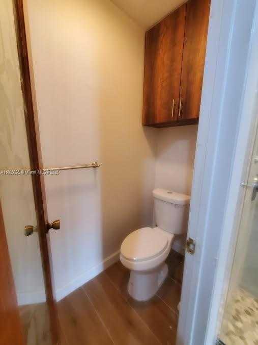 Small Image of 8350 DUNDEE TER, Miami Lakes Number 19