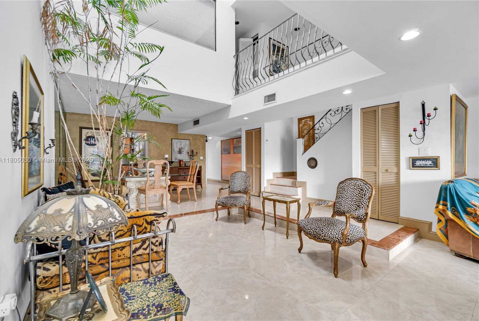 Small Image of 214 POINCIANA DR #204, Sunny Isles Beach Number 9