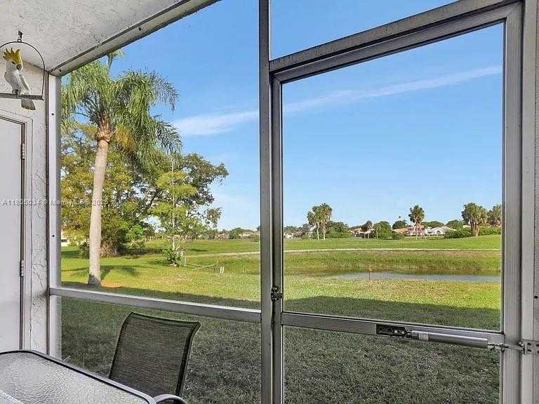 Small Image of 3011 HOLIDAY SPRINGS BLVD #102, Margate Number 25