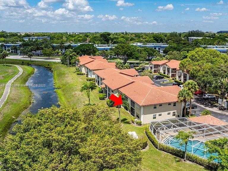 Small Image of 3011 HOLIDAY SPRINGS BLVD #102, Margate Number 40
