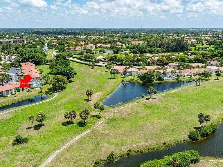 Small Image of 3011 HOLIDAY SPRINGS BLVD #102, Margate Number 45