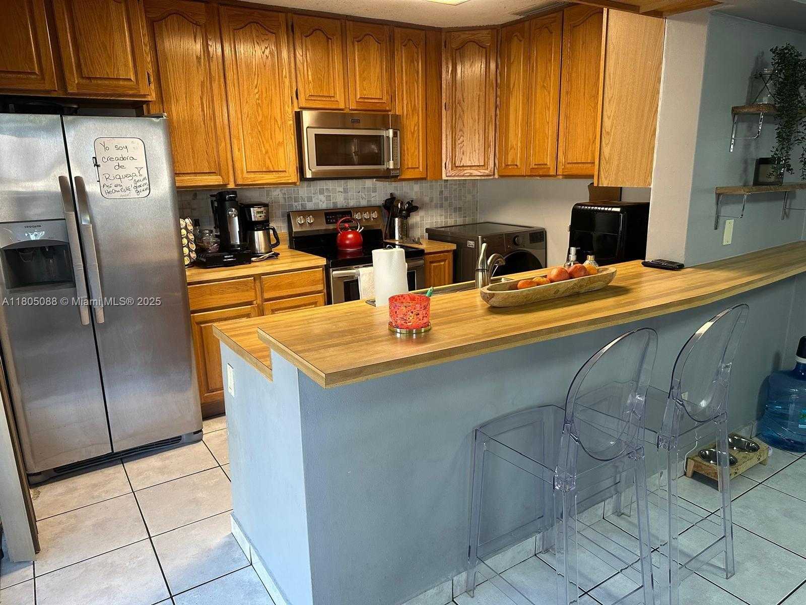 Small Image of 12261 SOUTH WEST 118TH TER, Miami Number 5