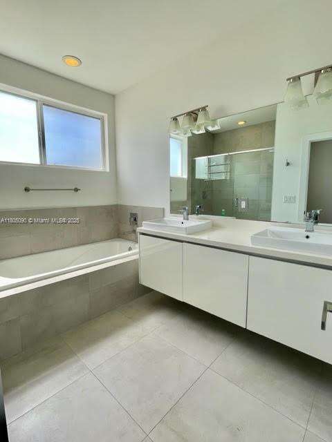 Small Image of 7187 NORTH WEST 103RD PATH, Doral Number 9