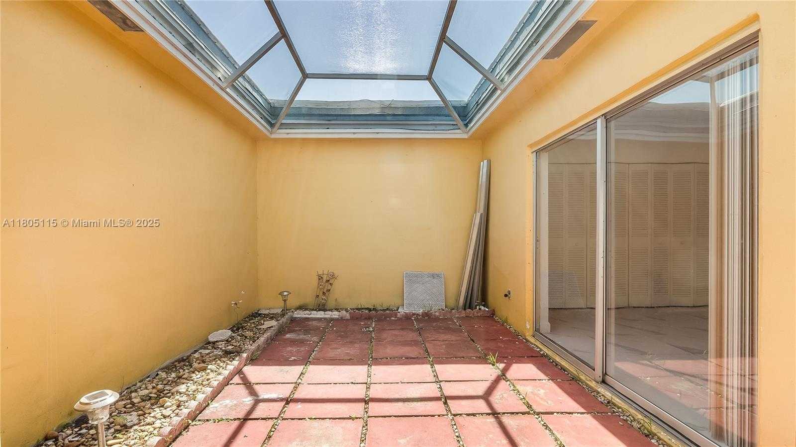 Small Image of 2309 SW 81st Terrace, North Lauderdale, FL 33068, USA Number 20