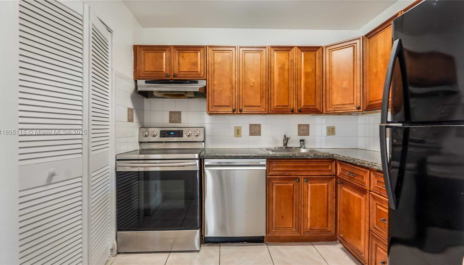 Small Image of 2309 SW 81st Terrace, North Lauderdale, FL 33068, USA Number 6