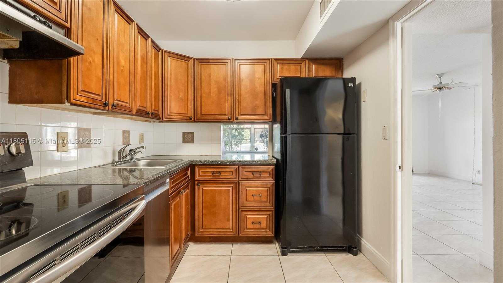 Small Image of 2309 SW 81st Terrace, North Lauderdale, FL 33068, USA Number 7