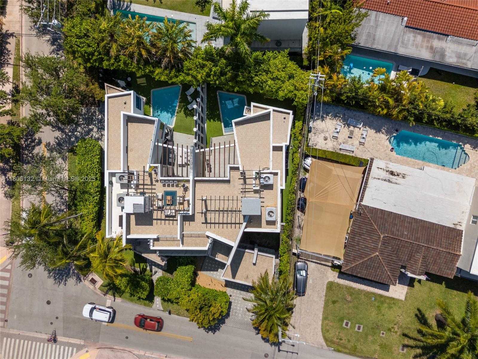 Small Image of 544 FERNWOOD RD #544, Key Biscayne Number 10