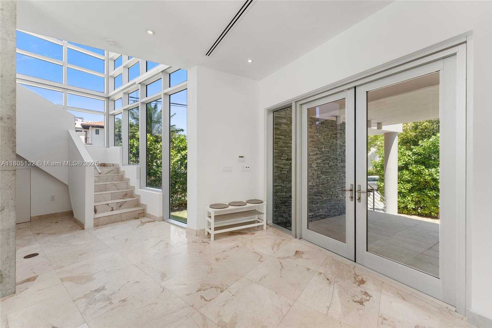 Small Image of 544 FERNWOOD RD #544, Key Biscayne Number 13