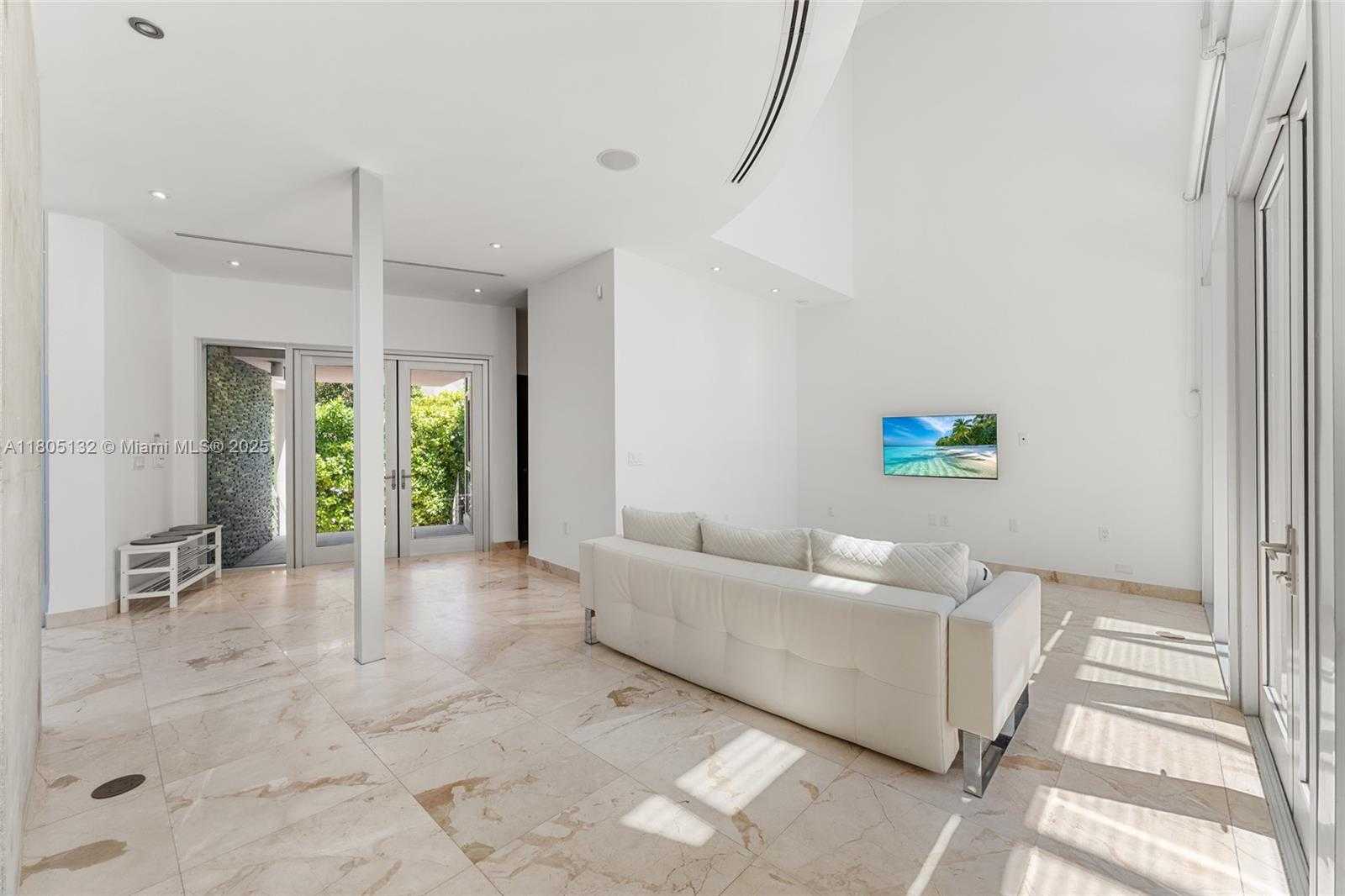 Small Image of 544 FERNWOOD RD #544, Key Biscayne Number 15