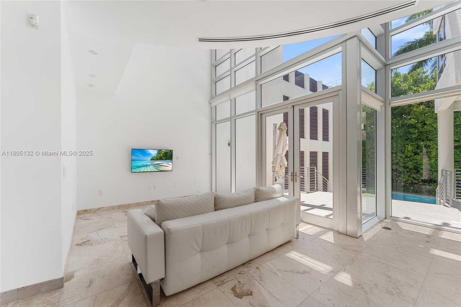 Small Image of 544 FERNWOOD RD #544, Key Biscayne Number 16