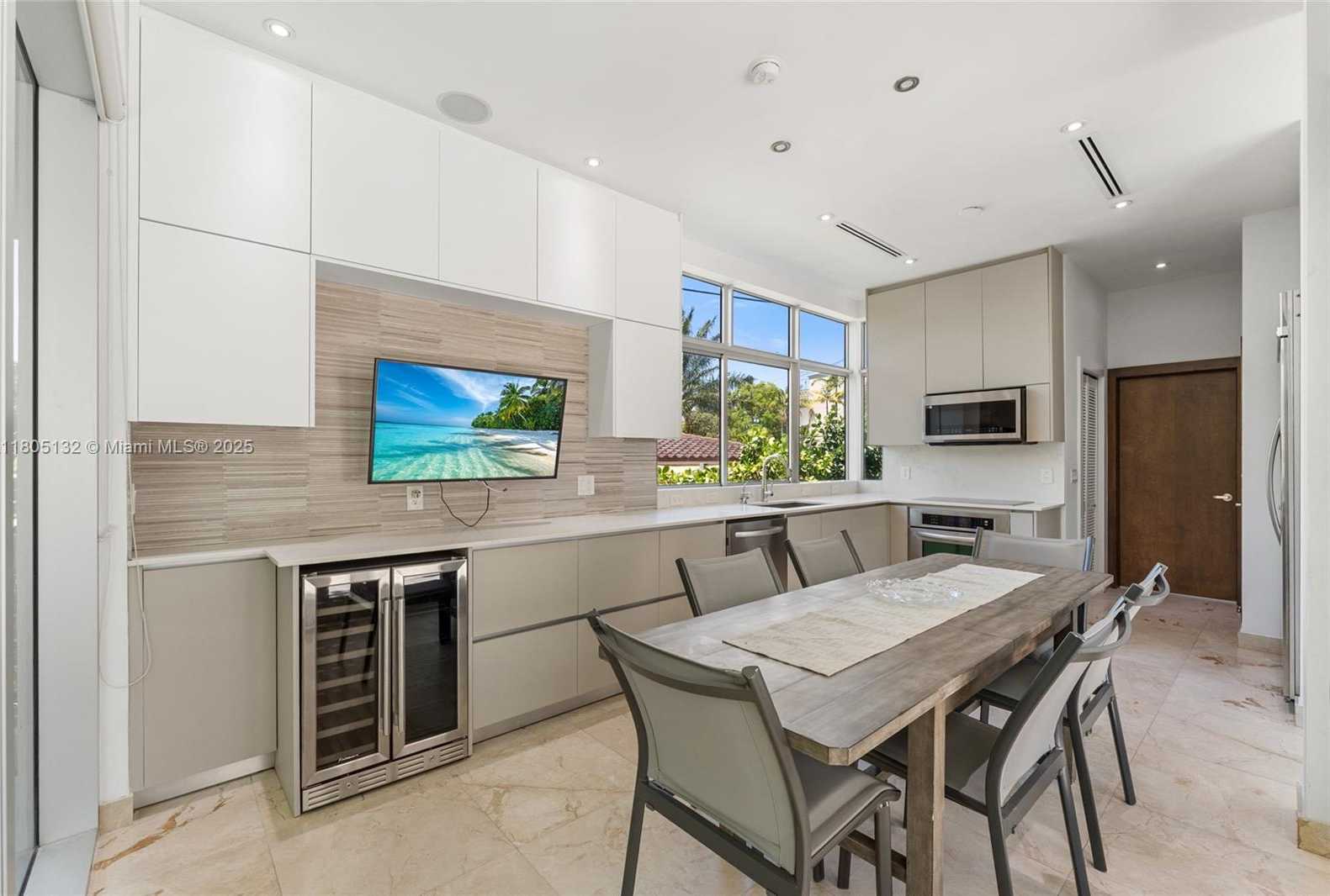 Small Image of 544 FERNWOOD RD #544, Key Biscayne Number 20