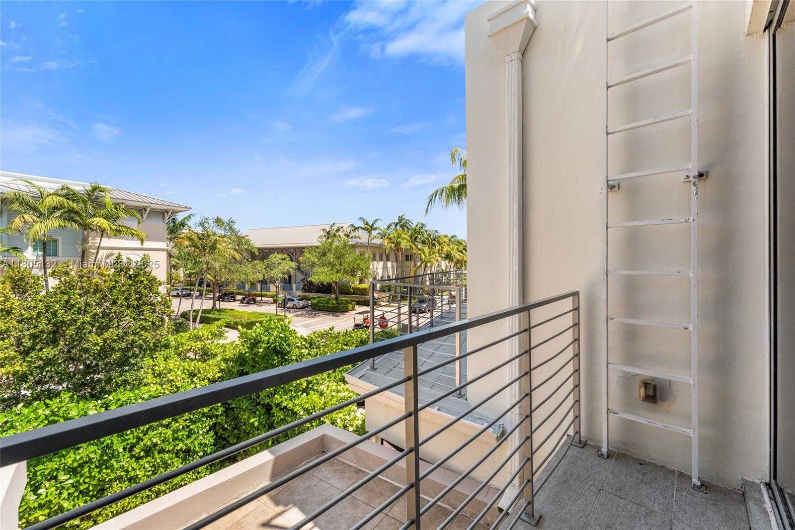 Small Image of 544 FERNWOOD RD #544, Key Biscayne Number 35