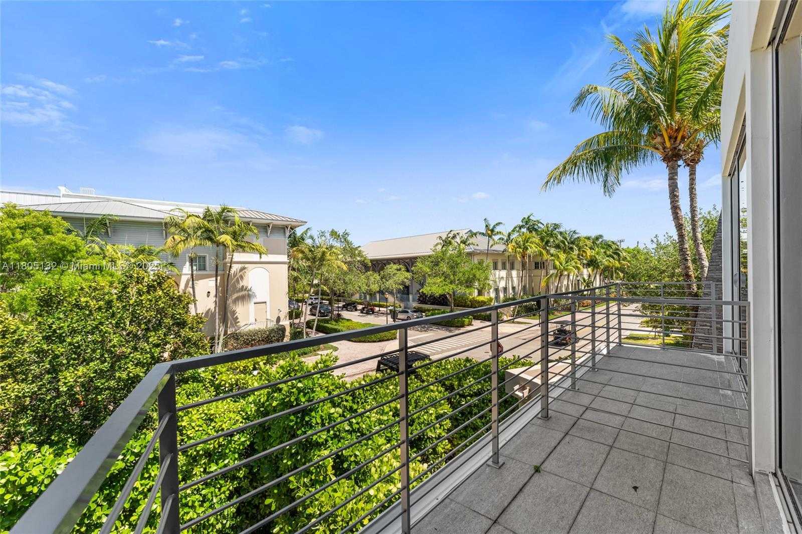 Small Image of 544 FERNWOOD RD #544, Key Biscayne Number 38
