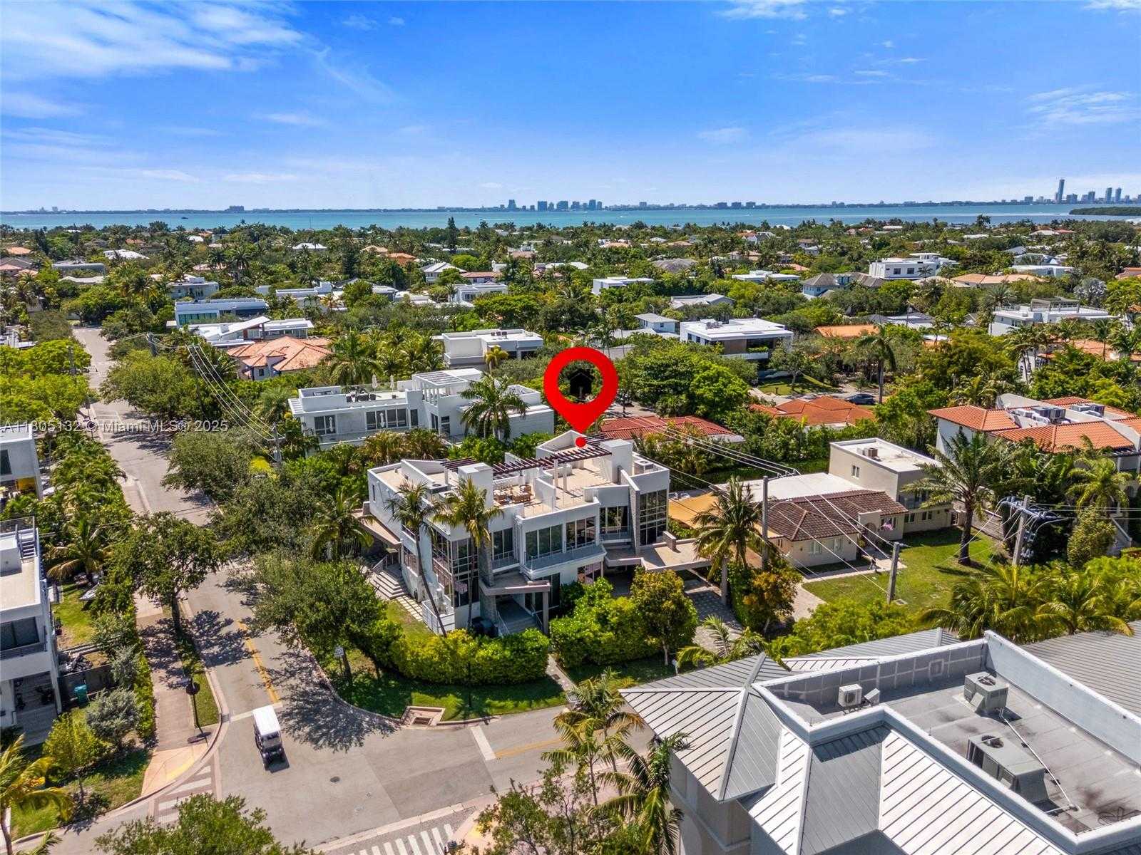 Small Image of 544 FERNWOOD RD #544, Key Biscayne Number 5